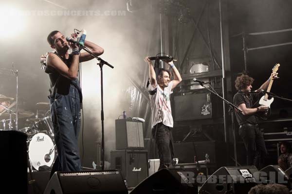 FIDLAR - 2016-08-14 - SAINT MALO - Fort de St Pere - Scene des Remparts - Zac Carper - Brandon Schwartzel - Max Kuehn - Elvis Kuehn